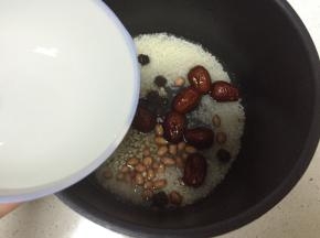 加入适量水