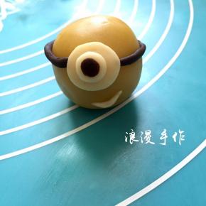 独眼小黄人，嘴巴可以做成牙齿的样子