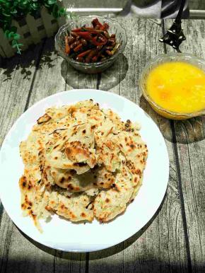 烫面饼热吃冷吃都好吃哦，不会硬的。