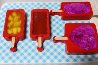 完成后，放入冰箱冷冻一夜