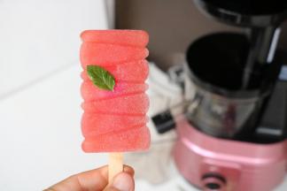 西瓜汁棒冰