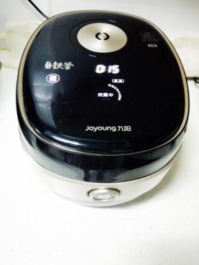 选择蒸煮功能键，蒸煮15分