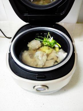 加入清水，到最高水位线