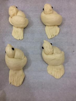 全部做好，放在室温发酵十五分钟左右