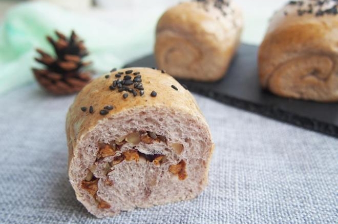 黑麦红枣核桃卷