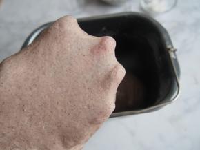 检查出膜的状态。