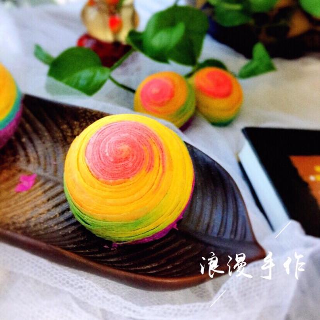 彩虹蛋黄酥