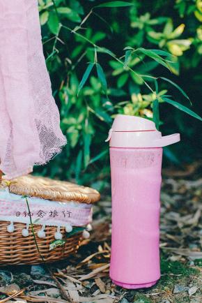 换一个盖子直接带走野餐咯