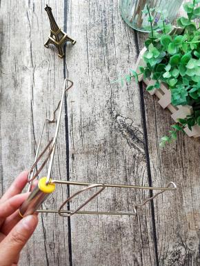 不锈钢提盘器，在自制肠粉时不会烫伤，提取方便