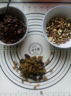 夹心果料。红豆最好煮成颗粒