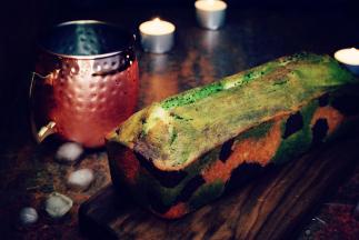 可以直接食用，或刷上酒糖液，用保鲜膜裹紧，入冰箱冷藏几周后食用