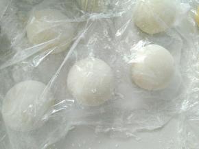 同样，揉成这样，做头部。