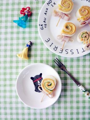 摆盘，挤少许沙拉酱或千岛酱调味即可