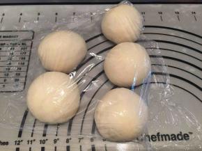 将面团平均分成5份