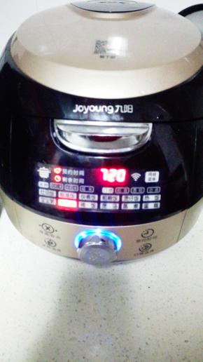 选择煮粥键（我是前一晚预约的，浸泡后煮的更好哦）