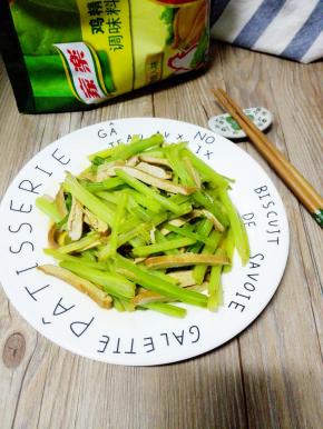 翻炒后即可装盘