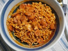 吃一口，有肉有面有鸡蛋太满足