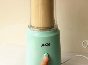 安装到位后，按启动按钮，30秒之后，就制作好了。