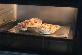 烤箱预热180°，上下火烤20分钟。