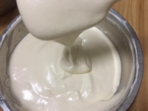 搅拌好的面糊非常细腻光滑