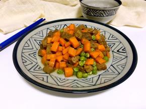 因为原切牛排是用黑胡椒腌制好的，成品还带有黑椒的香味，棒极了。