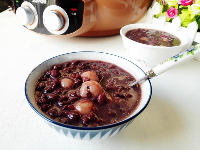 红豆黑米圆子粥