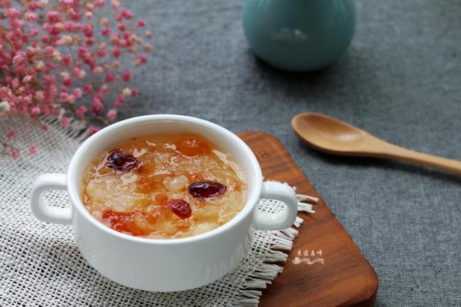 皂角米桃胶银耳羹