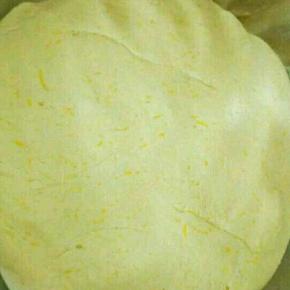 揉成光滑面团。