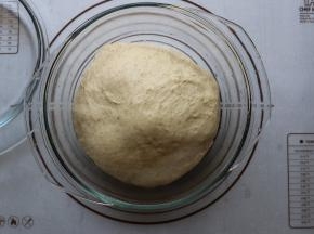 发酵至两倍大，戳洞不回缩，但我忘记戳洞了