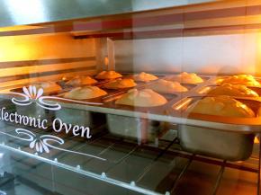 烤箱预热5分钟。180度25分钟左右即可。