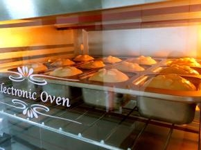 烤箱预热5分钟。180度25分钟左右即可。