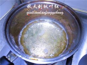 煮开后，转小火。