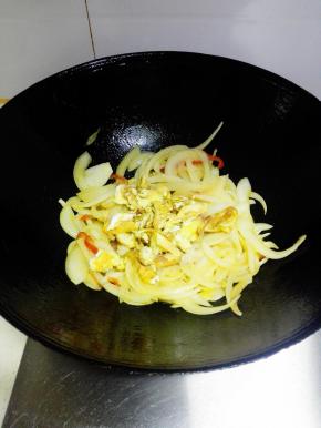 翻炒后，即可出锅