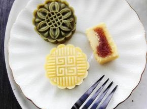 压好后，脱模，冷藏后即可食用