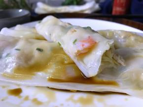 晶莹剔透Q弹不沾牙，皮薄而不破，味道很是鲜美。