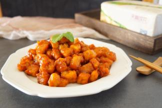 装盘开吃吧，酸甜可口很下饭。