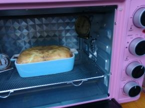 烤好出炉。