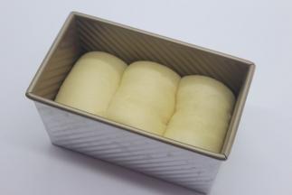 发酵至八分满。