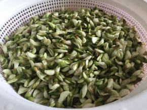 2.捞出沥干水分；