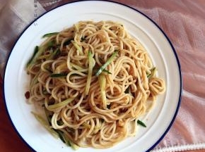 一碗，夏天必备的凉面