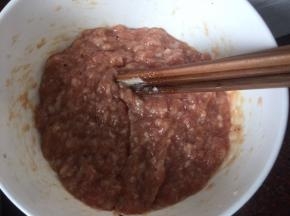 搅拌均匀后盖上保鲜膜放入冰箱冷藏半小时