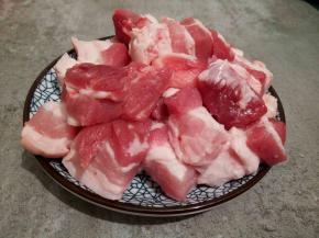 五花肉，切成小块