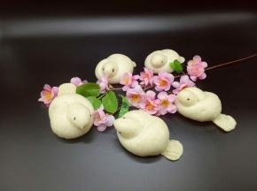 出锅了，小鸟们开会喽～