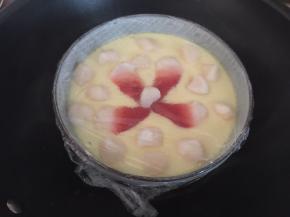 重新盖上保鲜膜蒸5分钟