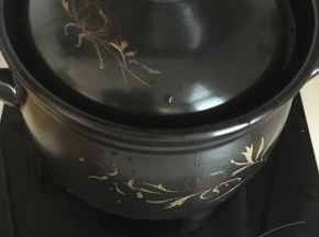 然后开火煮沸
