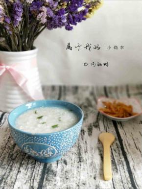 肉沫小米粥。
