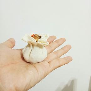 把花边稍微整理下，让它更加漂亮