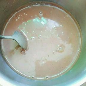 加入白糖搅匀即可。