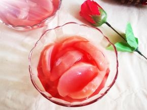 酸甜可口，桃香汁浓，硬脆桃就可以这样吃掉，桃子皮被我做成了酵素，哈哈