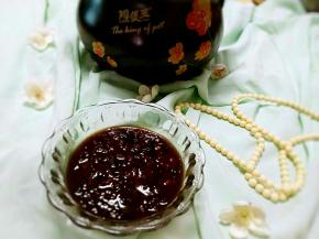 全程开小火煮至粘稠，看起来美美哒，吃起来香香哒！